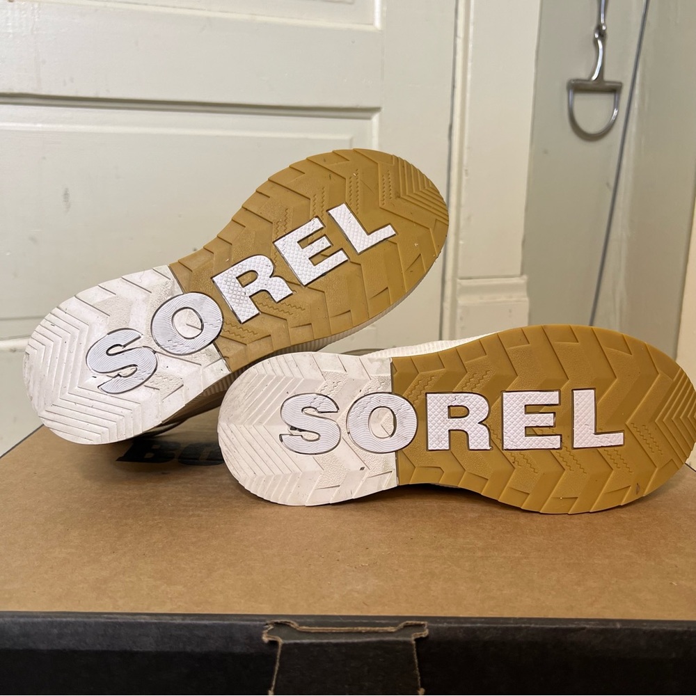 Sorel Out n About waterproof boots - Picture 4 of 7